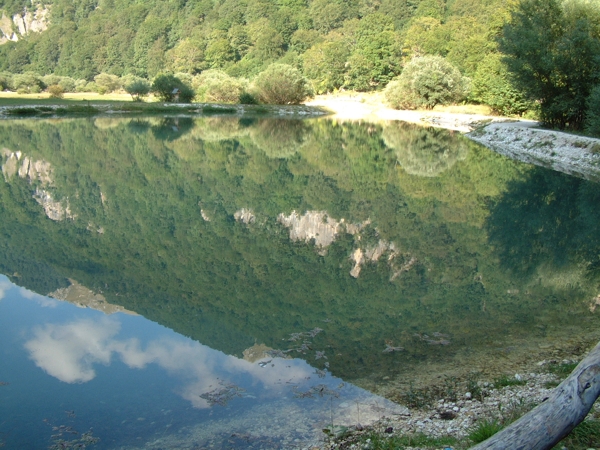 La luce gioca con l''acqua